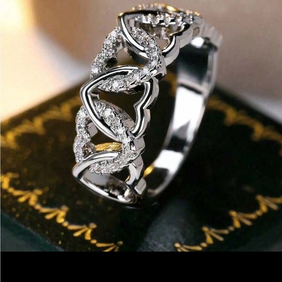 NEW Elegant Silver plated Heart Ring size 7 and 8 - Picture 2 of 5